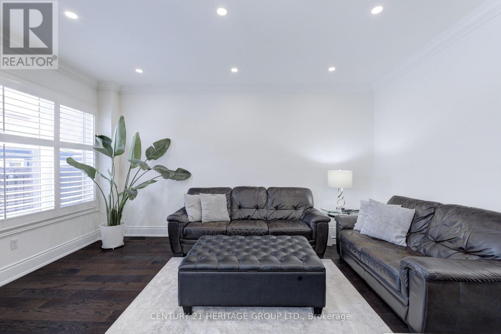 4 Accent Circle, Brampton, Ontario  L7A 0L2 - Photo 15 - W13639466