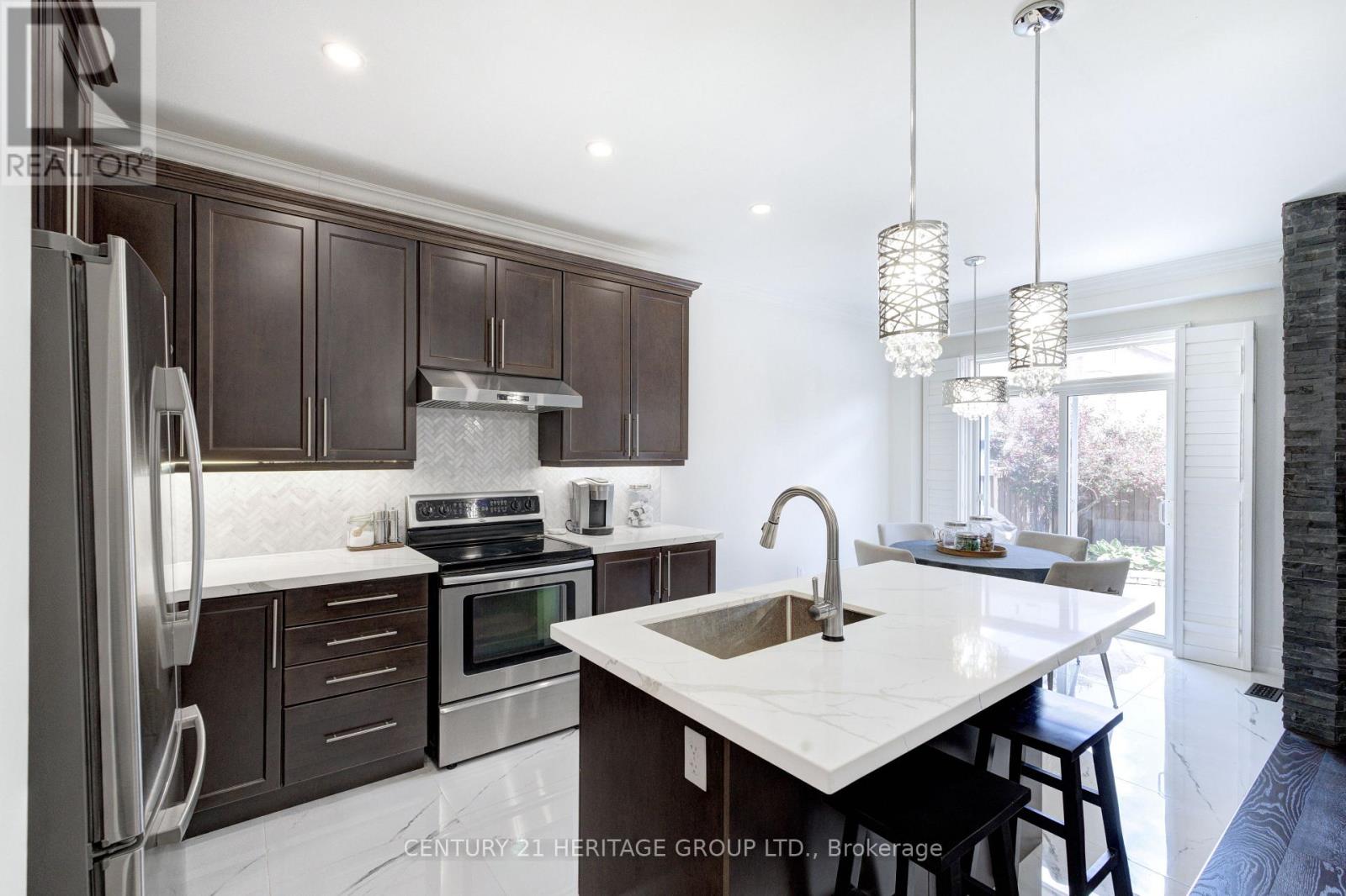 4 Accent Circle, Brampton, Ontario  L7A 0L2 - Photo 24 - W13639466