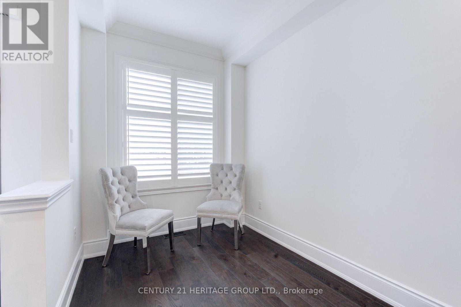 4 Accent Circle, Brampton, Ontario  L7A 0L2 - Photo 4 - W13639466