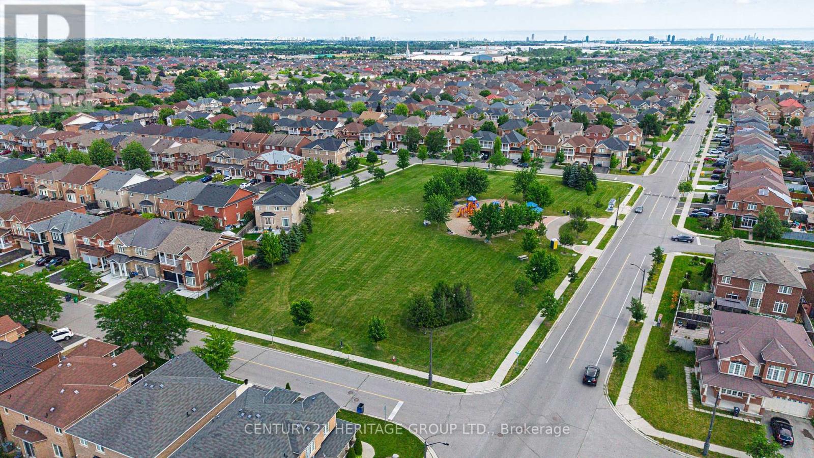 4 Accent Circle, Brampton, Ontario  L7A 0L2 - Photo 48 - W13639466