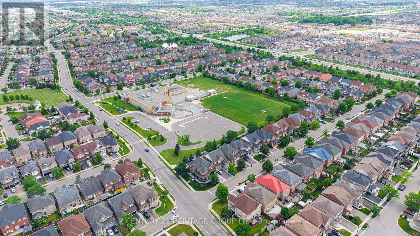 4 Accent Circle, Brampton, Ontario  L7A 0L2 - Photo 49 - W13639466