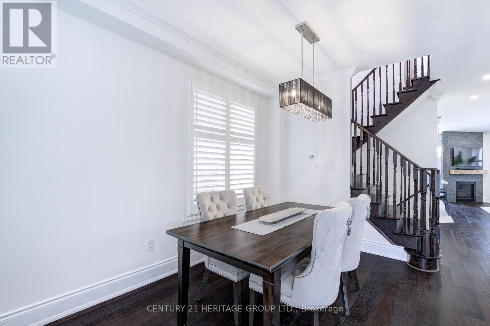 4 Accent Circle, Brampton, Ontario  L7A 0L2 - Photo 7 - W13639466