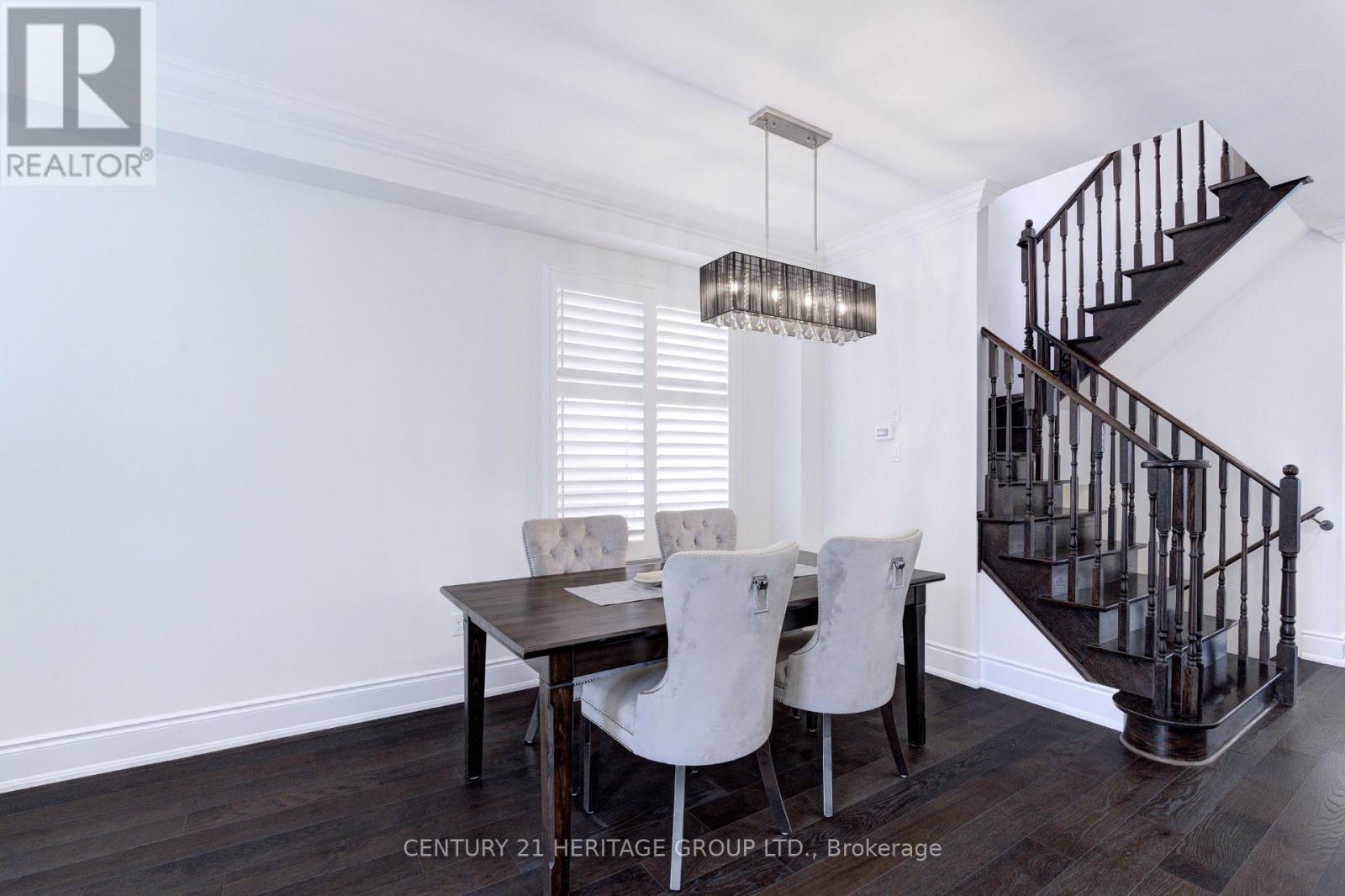 4 Accent Circle, Brampton, Ontario  L7A 0L2 - Photo 8 - W13639466