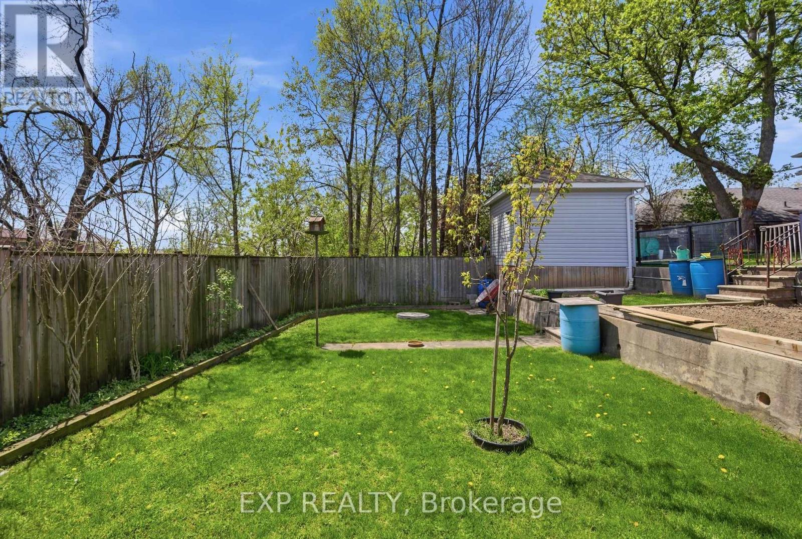 45 Flamborough Drive, Toronto, Ontario  M6M 2R5 - Photo 24 - W13639470