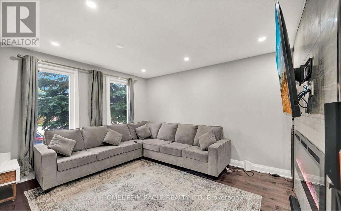 696 Sheppard Avenue, Pickering, Ontario  L1V 1G3 - Photo 4 - E13637938