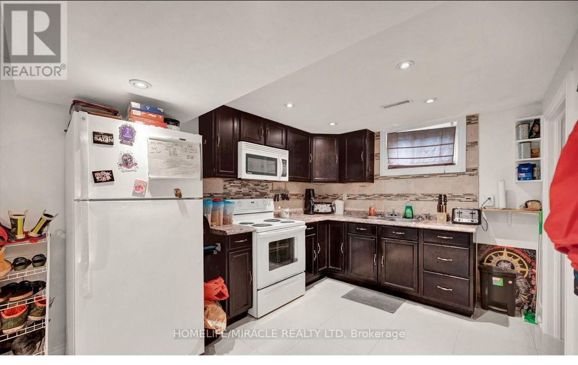 696 Sheppard Avenue, Pickering, Ontario  L1V 1G3 - Photo 19 - E13637938