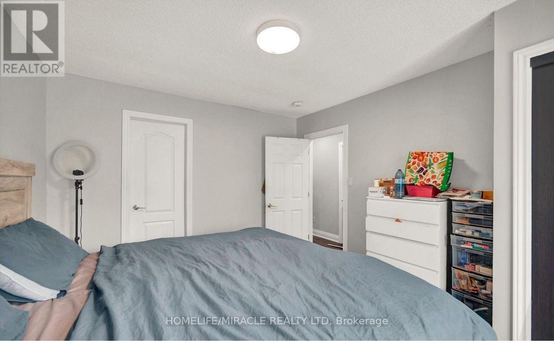 696 Sheppard Avenue, Pickering, Ontario  L1V 1G3 - Photo 12 - E13637938
