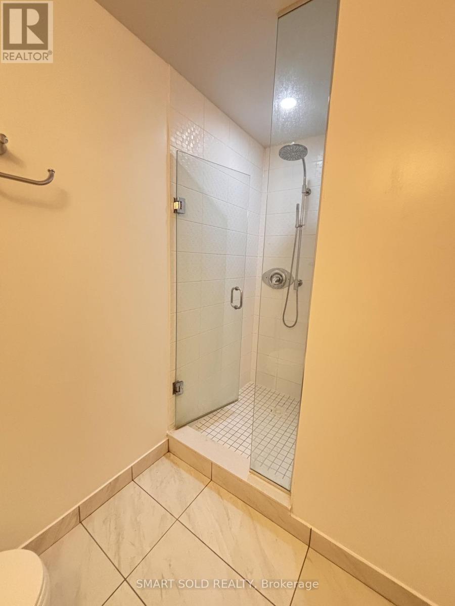 2005 - 56 Annie Craig Drive, Toronto, Ontario M8V 0C5 - Photo 9 - W13632752