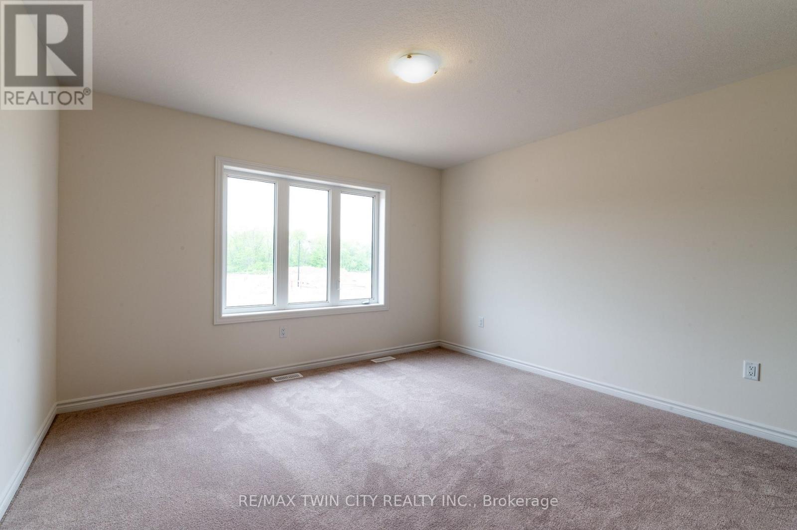 33 Dennis Avenue, Brantford, Ontario  N3V 0B9 - Photo 14 - X13639112