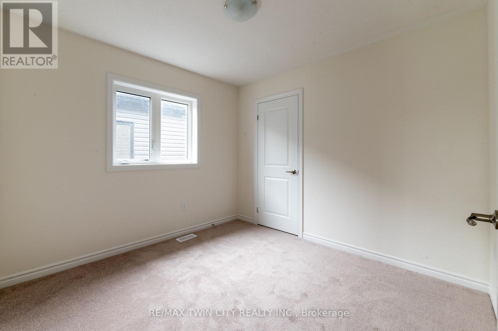 33 Dennis Avenue, Brantford, Ontario  N3V 0B9 - Photo 19 - X13639112