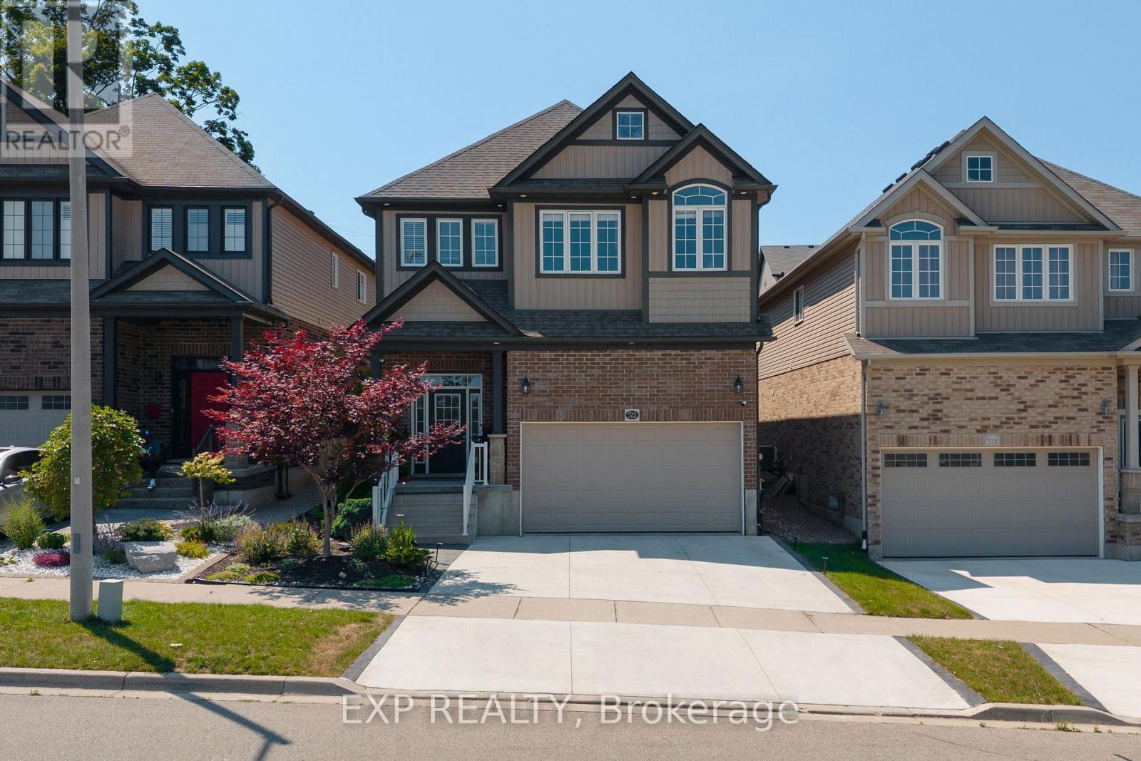 522 WOODBINE AVENUE, Kitchener, Ontario