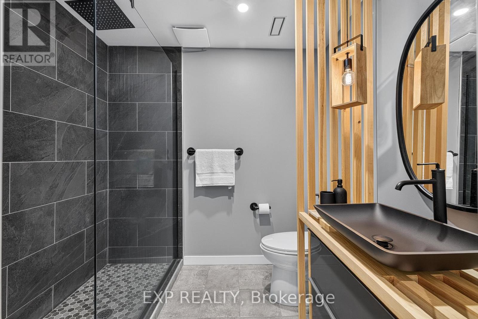 522 Woodbine Avenue, Kitchener, Ontario  N2R 1Y9 - Photo 47 - X13639178