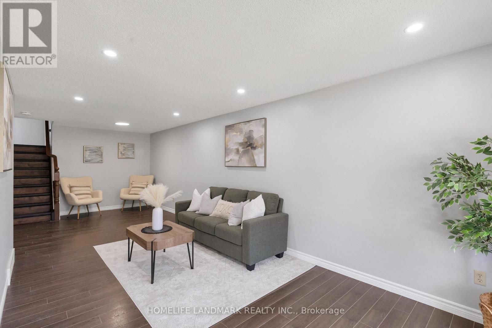 111 Oprington Court, Kitchener, Ontario  N2N 3E2 - Photo 10 - X13639214