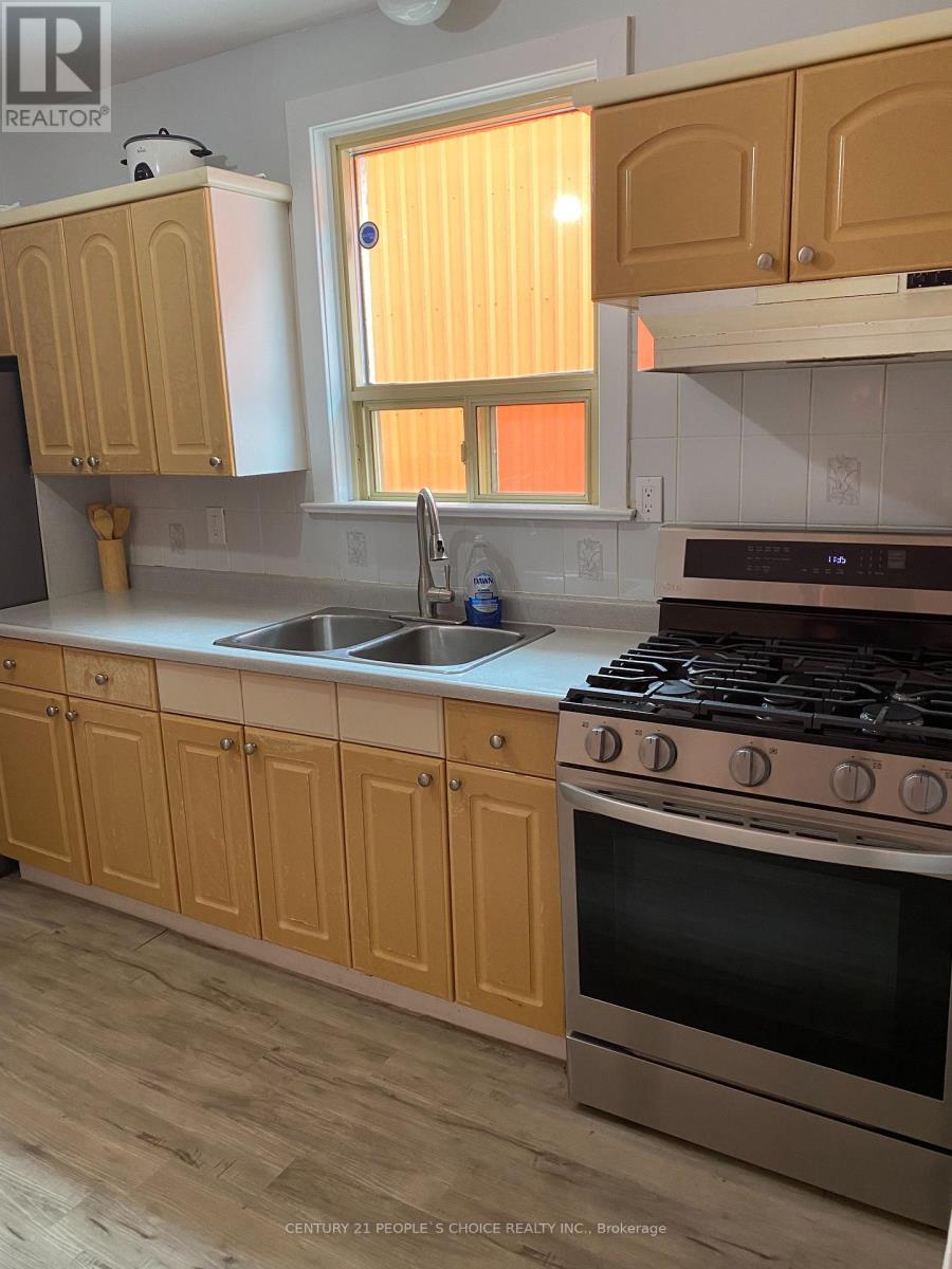 102 Parkdale Avenue N, Hamilton, Ontario  L8H 5W9 - Photo 5 - X13639376