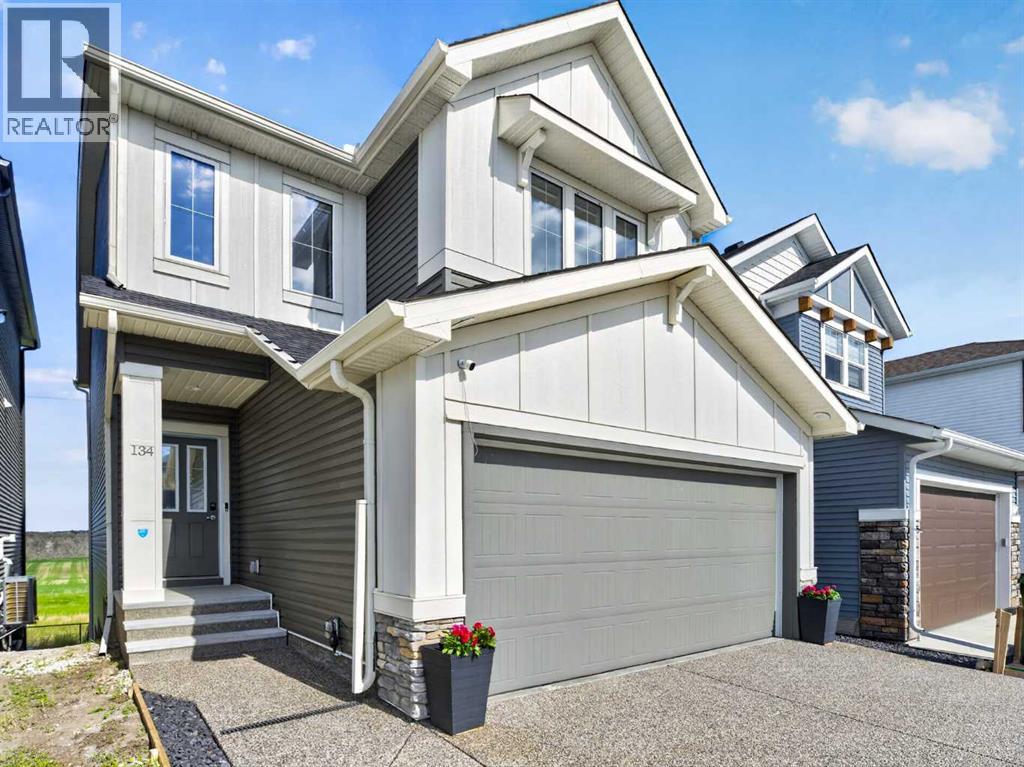 134 Hotchkiss Manor SE, Calgary, Alberta  T3S 0J5 - Photo 4 - A2321723
