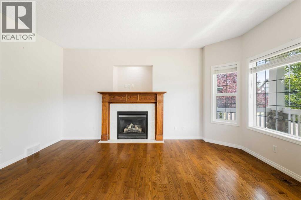 459 Evermeadow Road SW, Calgary, Alberta  T2Y 4W4 - Photo 6 - A2330662