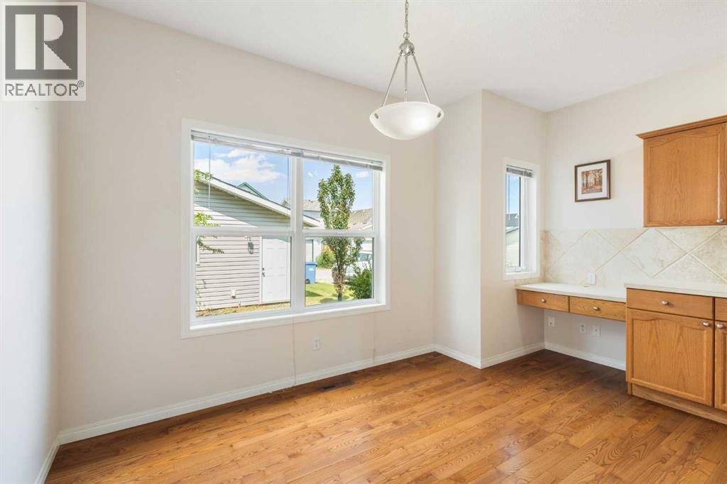 459 Evermeadow Road SW, Calgary, Alberta  T2Y 4W4 - Photo 12 - A2330662