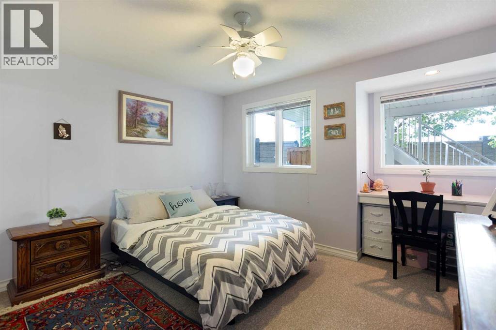 128 Waterstone Place SE, Airdrie, Alberta  T4B 2G1 - Photo 27 - A2331494