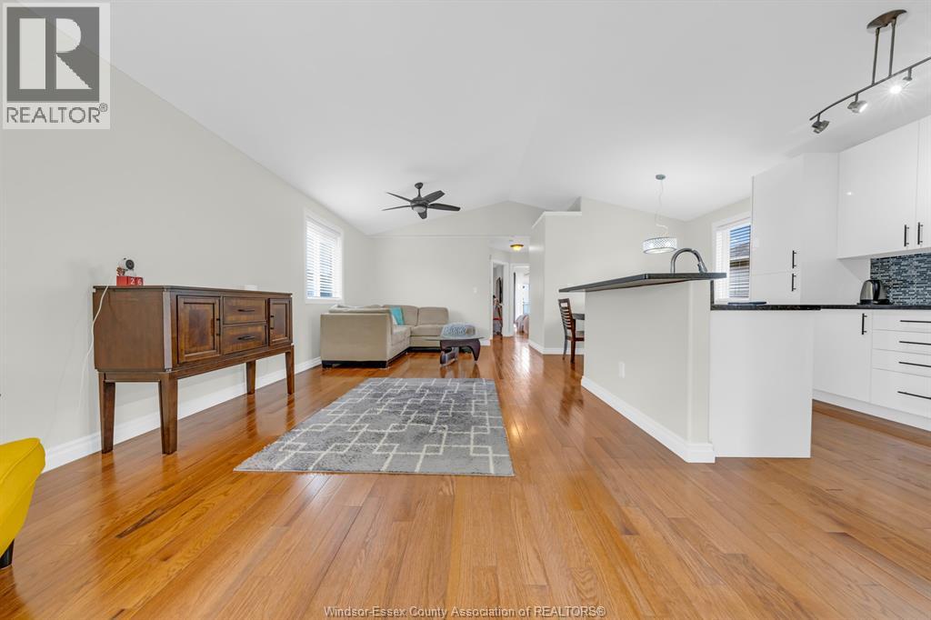 1039 Silverdale, Windsor, Ontario  N9G 2R9 - Photo 9 - 26018905