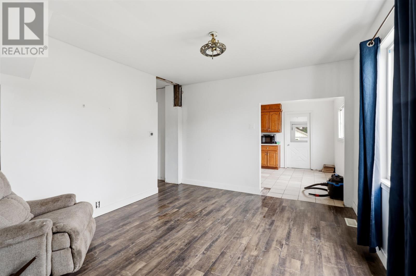 763 Dyment St, Sault Ste. Marie, Ontario  P6C 1E7 - Photo 4 - SM261907