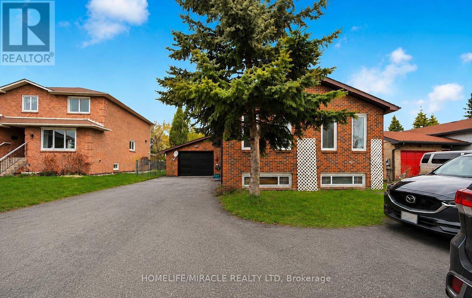 696 SHEPPARD AVENUE, Pickering, Ontario