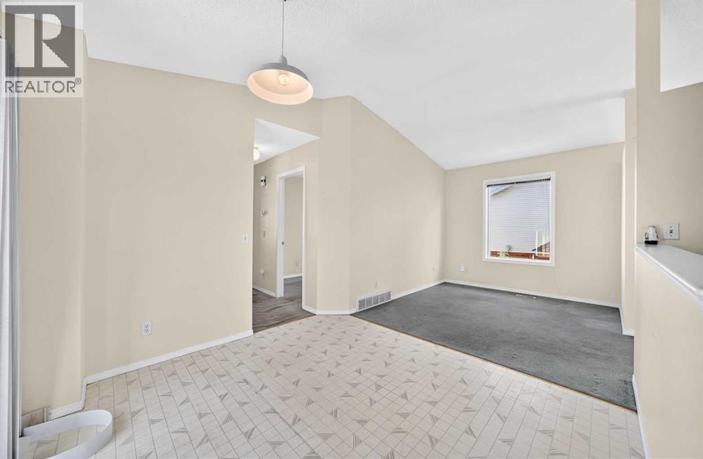 23 San Diego Manor NE, Calgary, Alberta  T1Y 7B6 - Photo 7 - A2334580