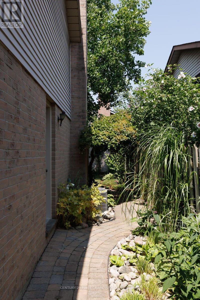 255 Deveron Crescent, London South, Ontario  N5Z 4N2 - Photo 29 - X13638370