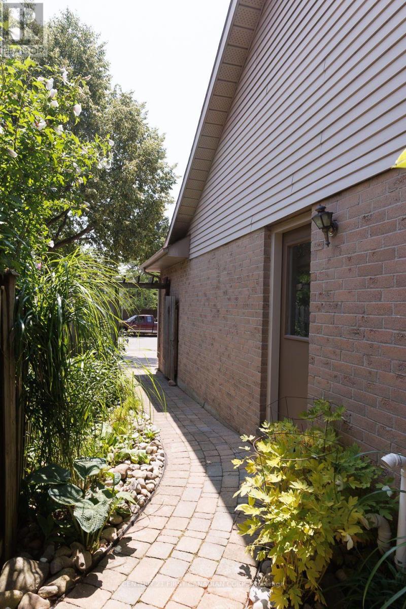 255 Deveron Crescent, London South, Ontario  N5Z 4N2 - Photo 38 - X13638370