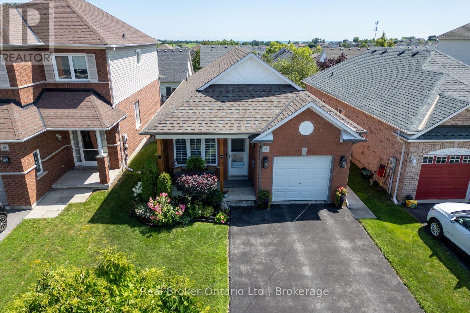 15 FRANK WHEELER AVENUE, Clarington, Ontario