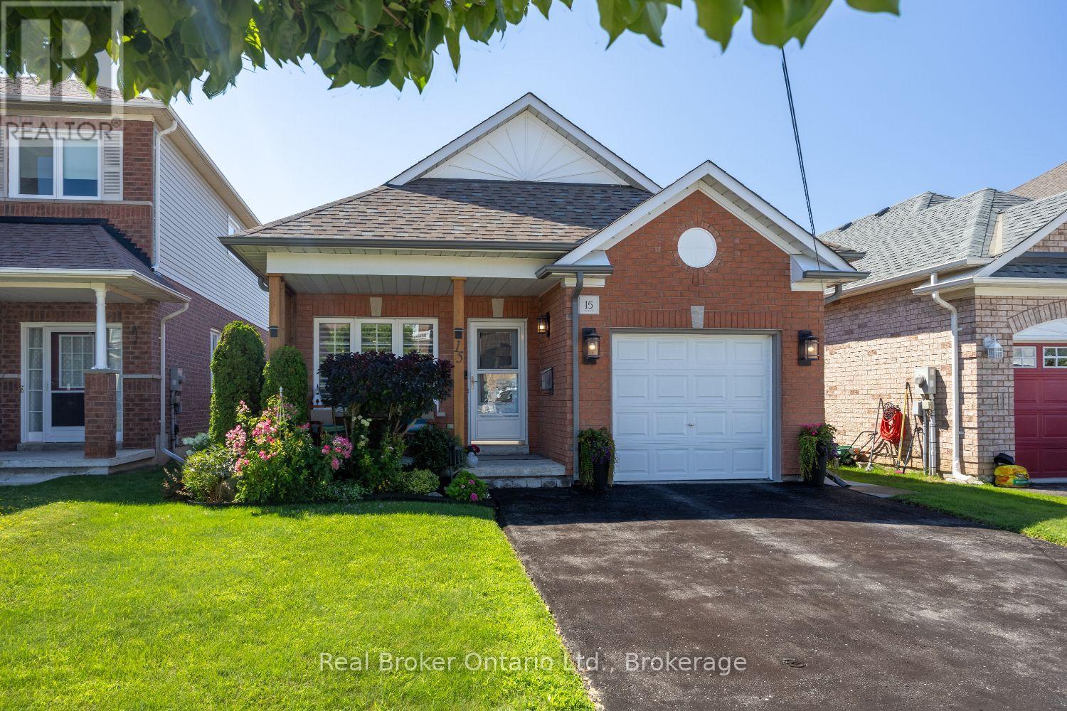 15 Frank Wheeler Avenue, Clarington, Ontario  L1E 3H5 - Photo 2 - E13639560