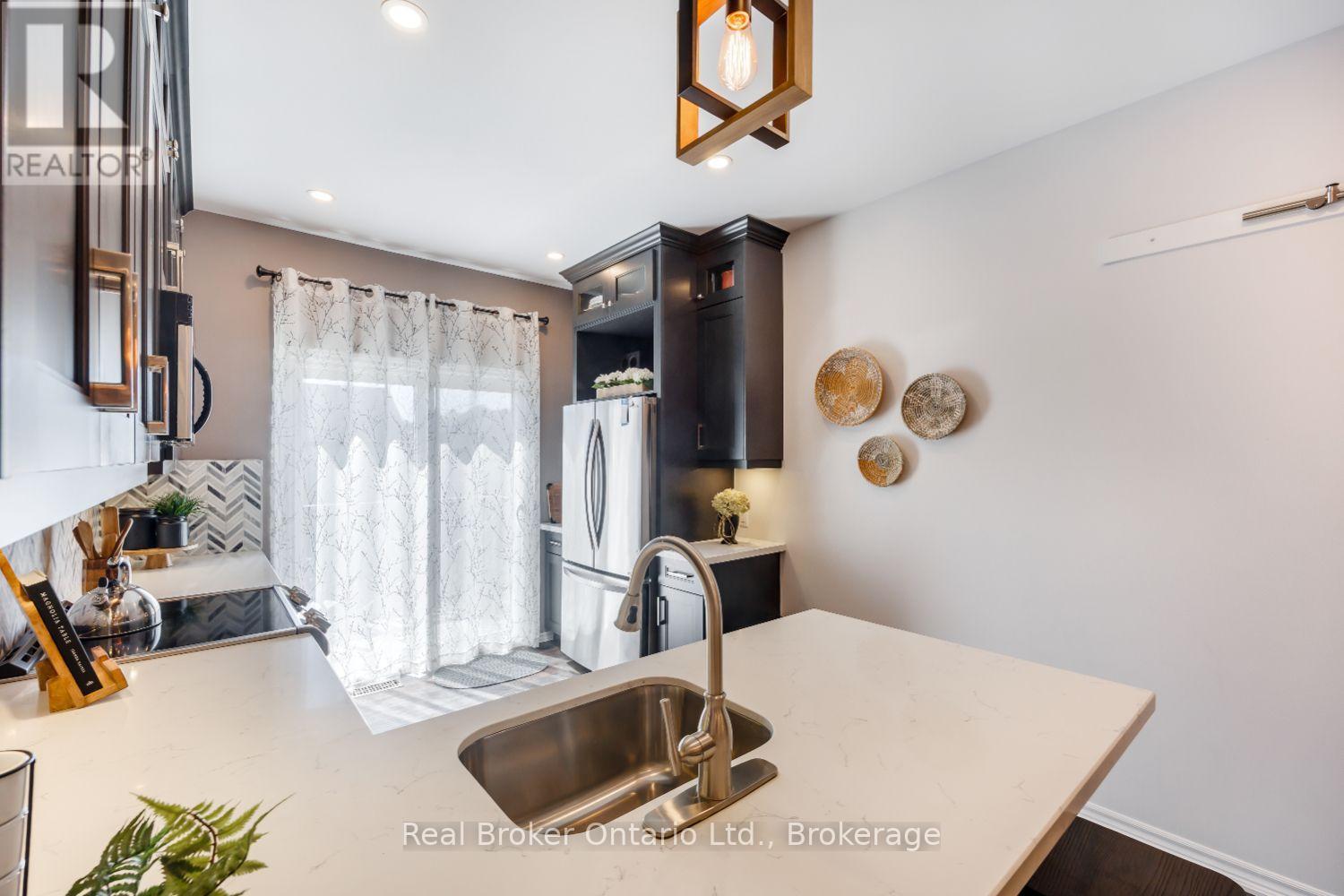 15 Frank Wheeler Avenue, Clarington, Ontario  L1E 3H5 - Photo 8 - E13639560