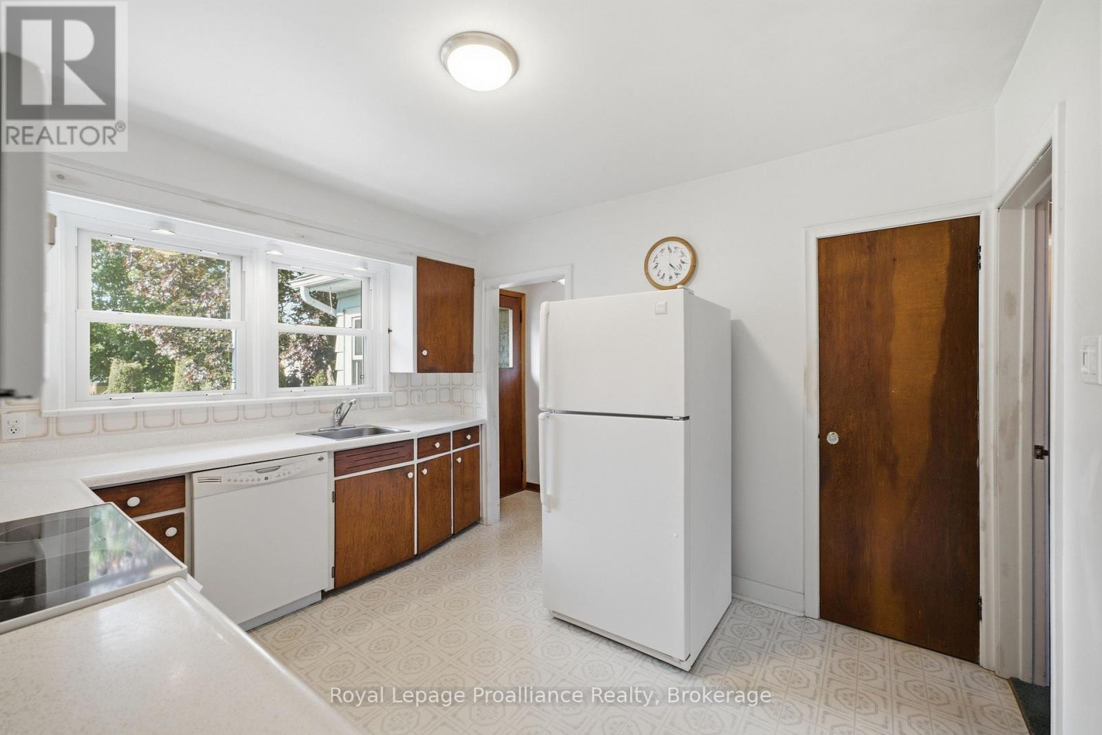 550 Lakeshore Road, Cobourg, Ontario  K9A 1S5 - Photo 34 - X13639516