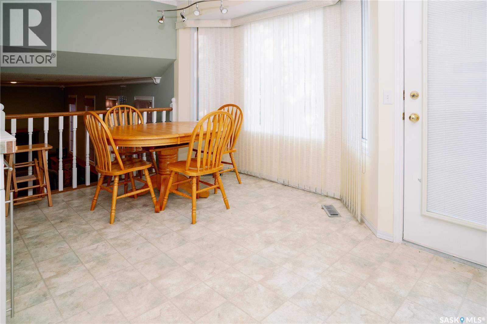 939 Haslam Crescent, Saskatoon, Saskatchewan  S7S 1C8 - Photo 5 - SK043828