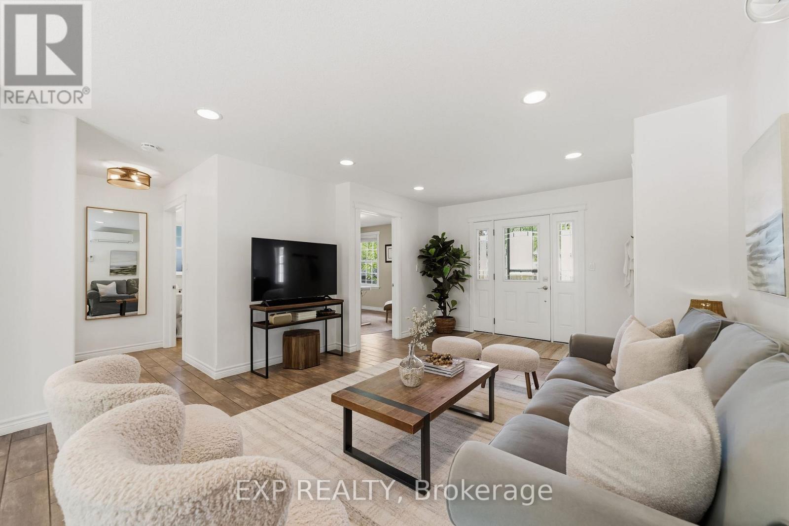 150 O'mara Street, Southwest Middlesex, Ontario  N0L 1M0 - Photo 4 - X13639622