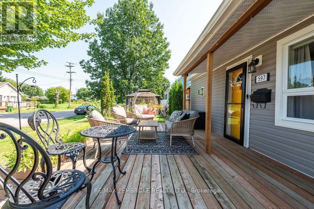 597 Almira Street S, Pembroke, Ontario  K8A 4A3 - Photo 5 - X13639590
