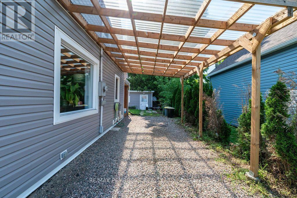 597 Almira Street S, Pembroke, Ontario  K8A 4A3 - Photo 8 - X13639590