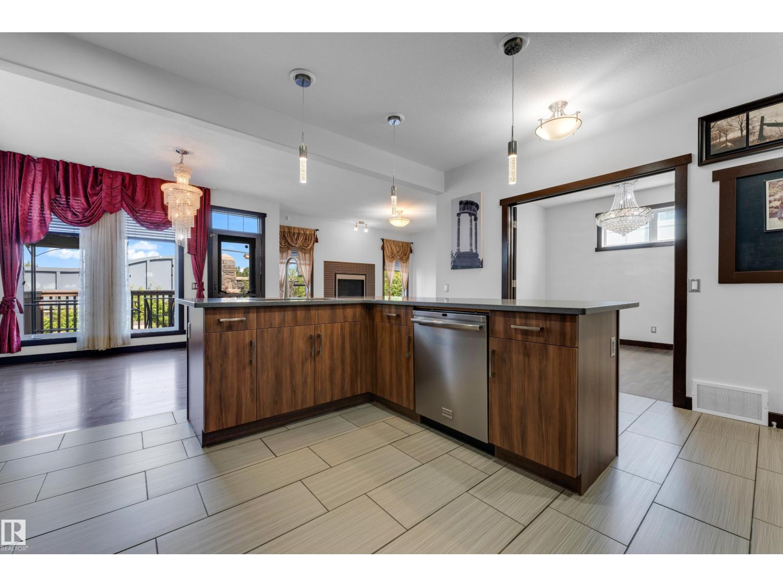 3630 Goodridge Cr NW, Edmonton, Alberta  T5T 4G1 - Photo 8 - E4502142