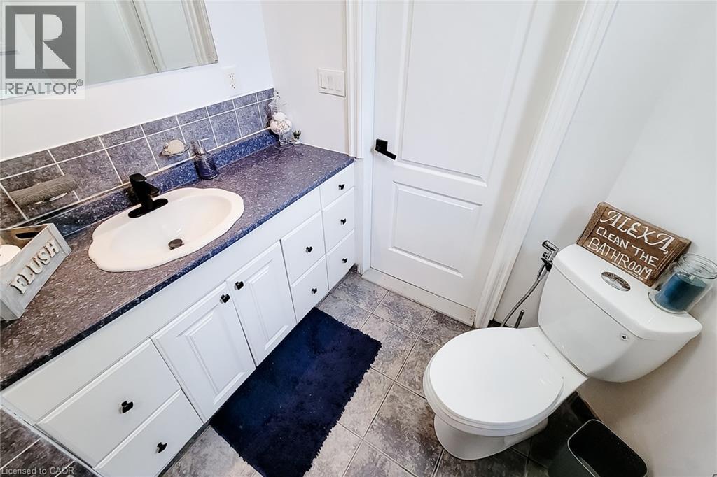 58 East 22nd Street, Hamilton, Ontario  L8V 2V3 - Photo 36 - 40843442