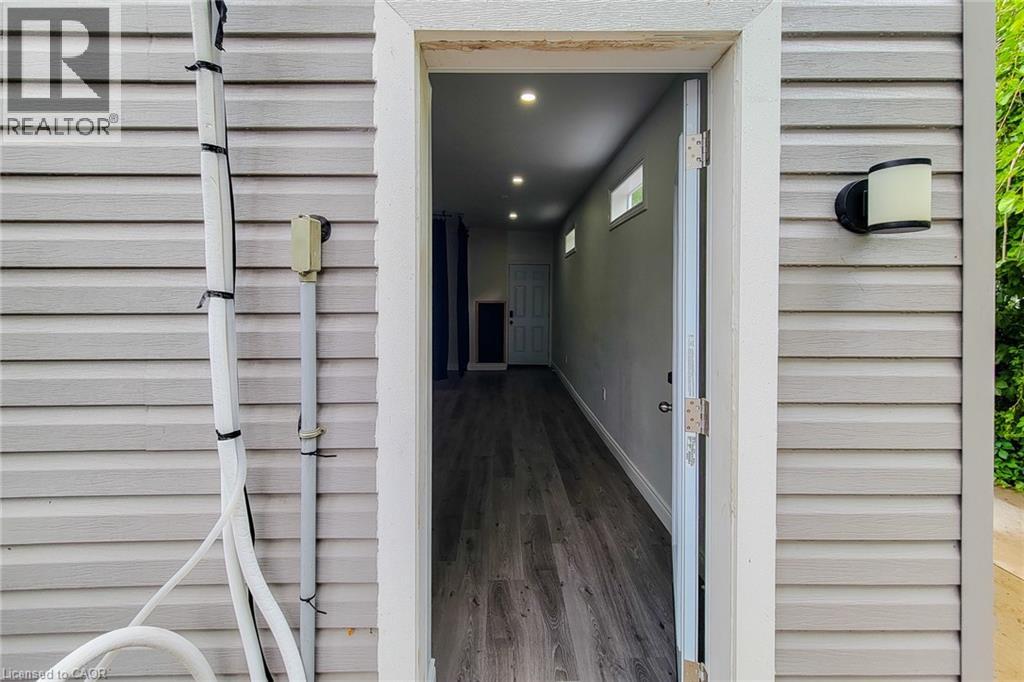58 East 22nd Street, Hamilton, Ontario  L8V 2V3 - Photo 42 - 40843442
