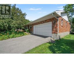 118 JUANITA AVENUE, Ottawa, Ontario