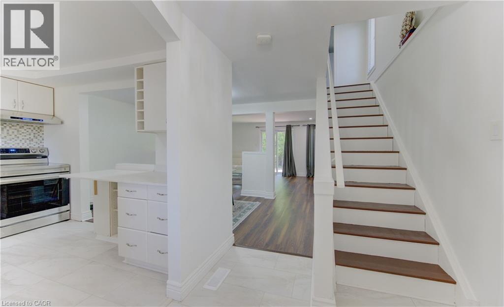32 Enfield Drive, Cambridge, Ontario  N1P 1A5 - Photo 6 - 40844564
