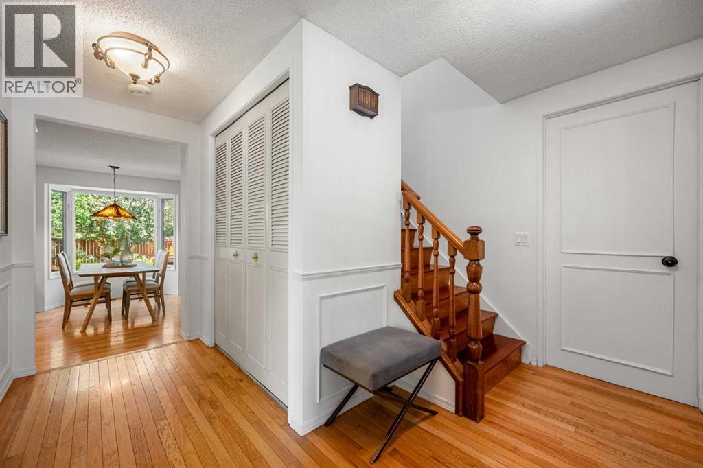 120 Lake Placid Road SE, Calgary, Alberta  T2J 4C5 - Photo 4 - A2326971