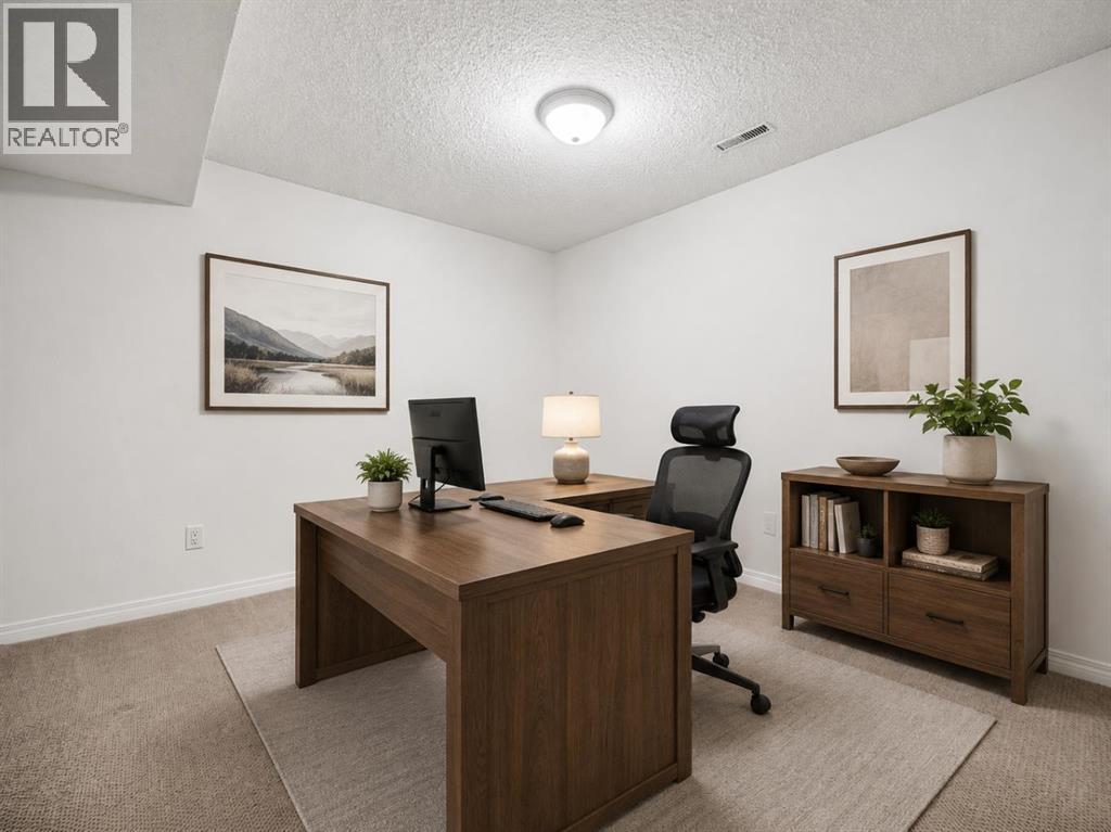 120 Lake Placid Road SE, Calgary, Alberta  T2J 4C5 - Photo 37 - A2326971
