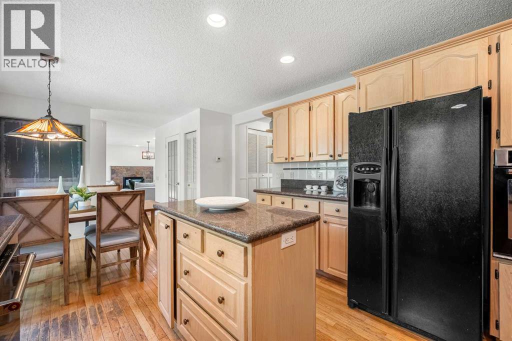 120 Lake Placid Road SE, Calgary, Alberta  T2J 4C5 - Photo 16 - A2326971