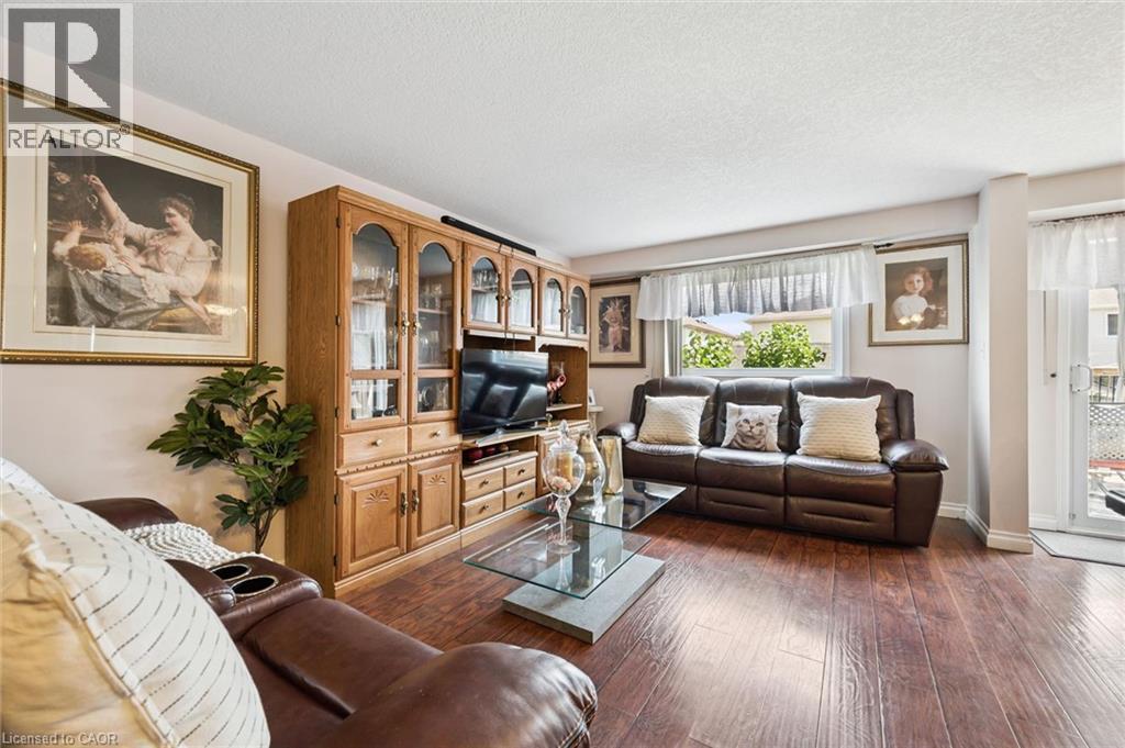 86 Bridlewreath Street, Kitchener, Ontario  N2E 3V6 - Photo 7 - 40853217