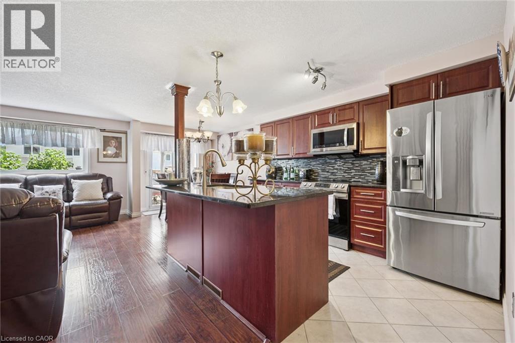 86 Bridlewreath Street, Kitchener, Ontario  N2E 3V6 - Photo 4 - 40853217