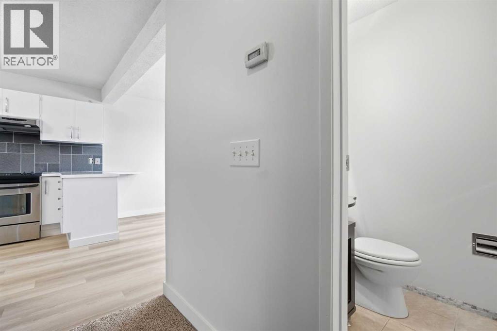7003 Ranchero Road NW, Calgary, Alberta  T3G 1J6 - Photo 25 - A2333471