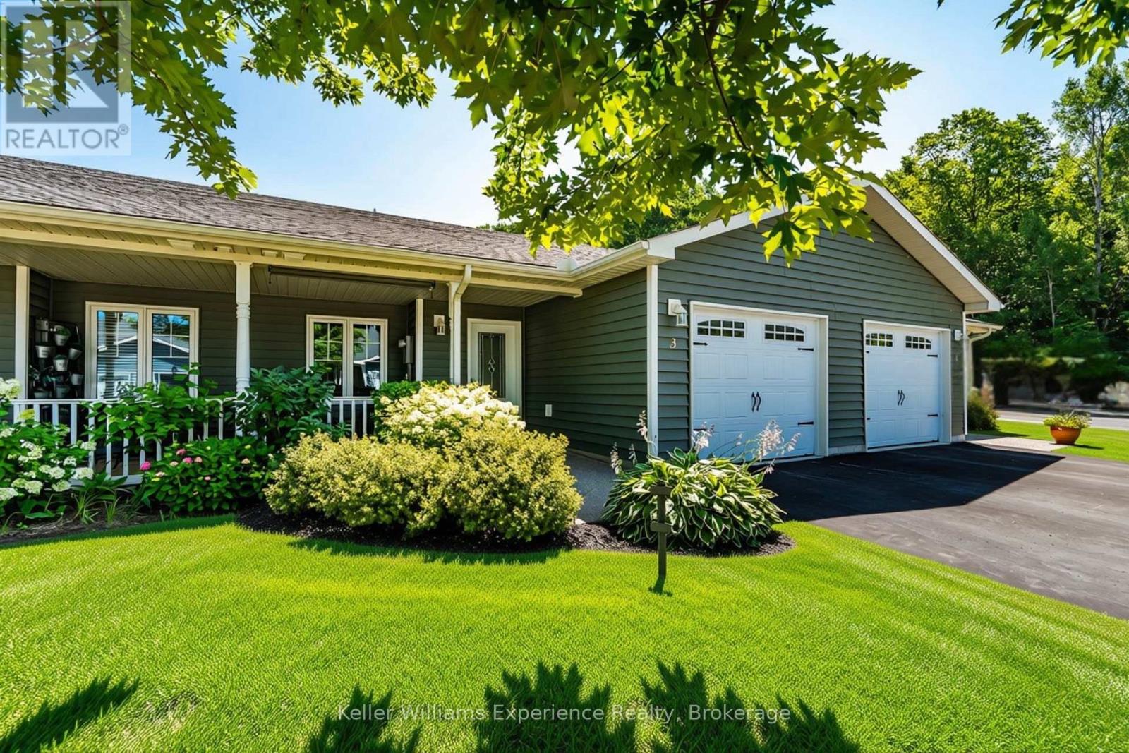 3 Chamberlain Crescent, Penetanguishene, Ontario  L9M 0A5 - Photo 1 - S13639660