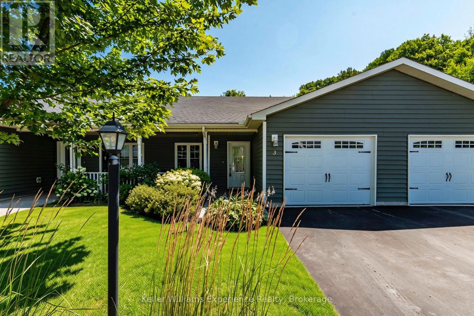 3 Chamberlain Crescent, Penetanguishene, Ontario  L9M 0A5 - Photo 2 - S13639660
