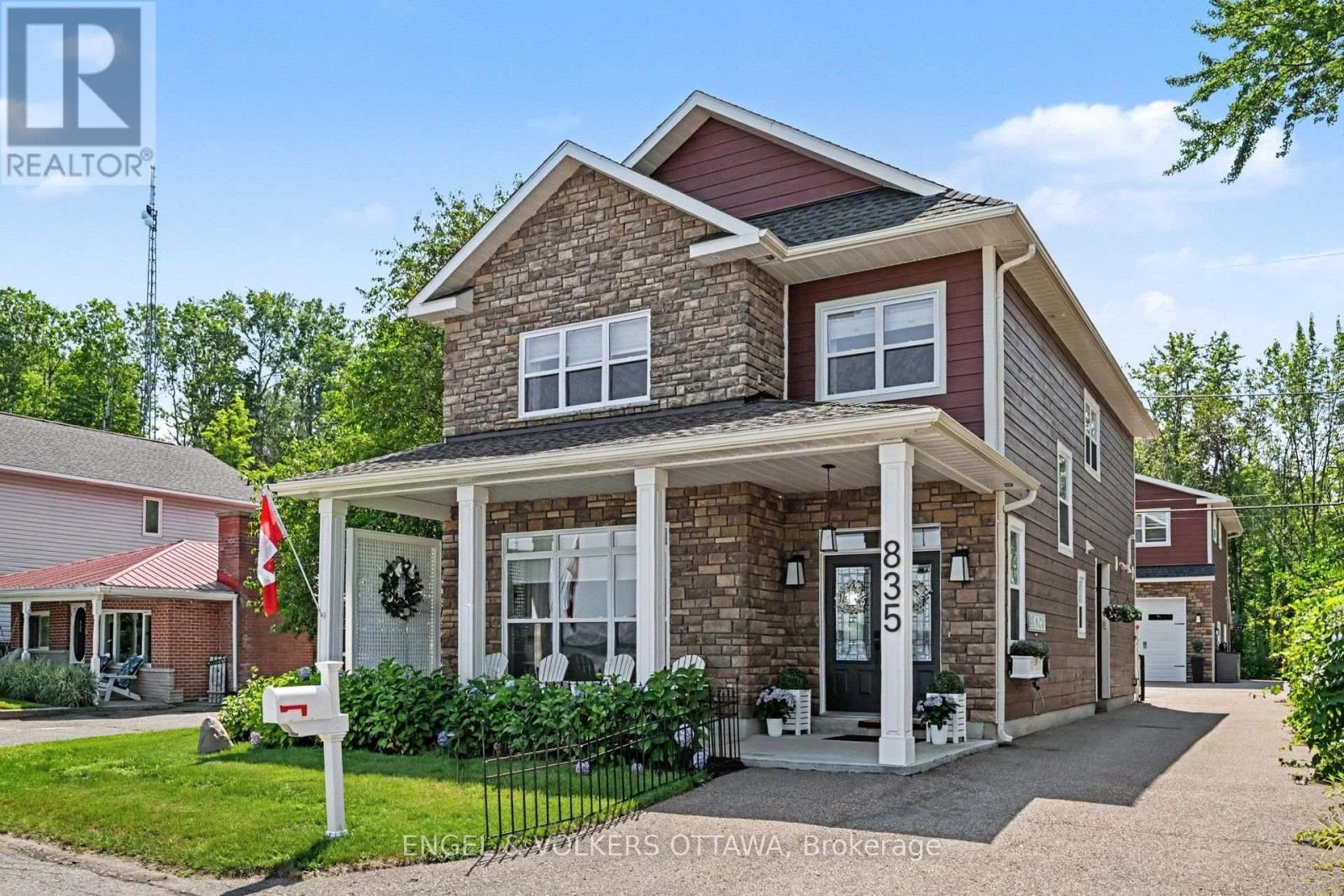 835 ARCHIBALD STREET, McNab/Braeside, Ontario